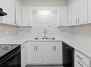 Chateau Apartments, Gadsden, AL 35901