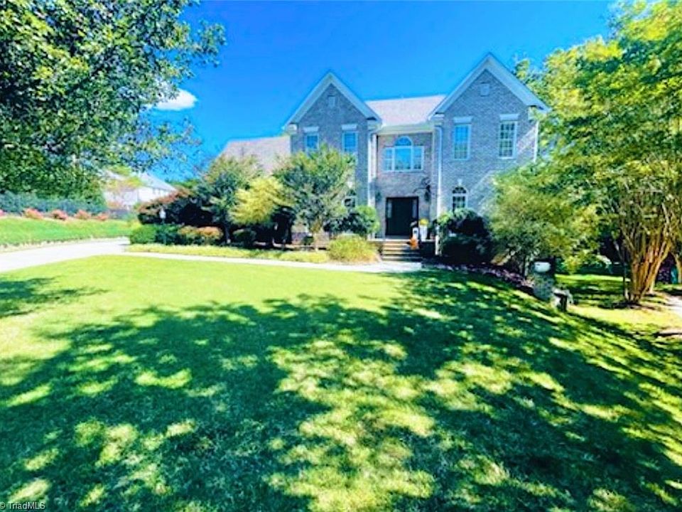 1st image of 3002 Lodge Dr