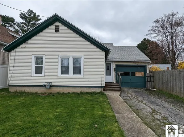 326 Woodrow Ave, Dunkirk, NY 14048