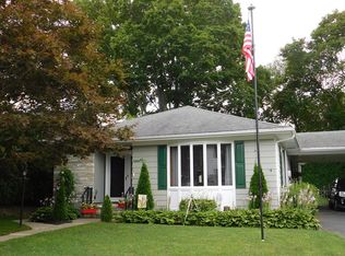 43 Albany St, Fall River, MA 02720