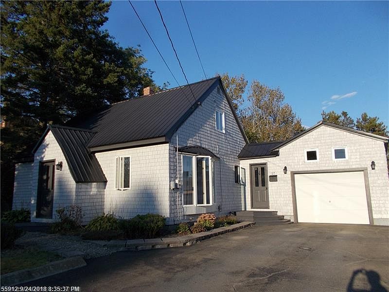 2nd image of 27 Pioneer Ave