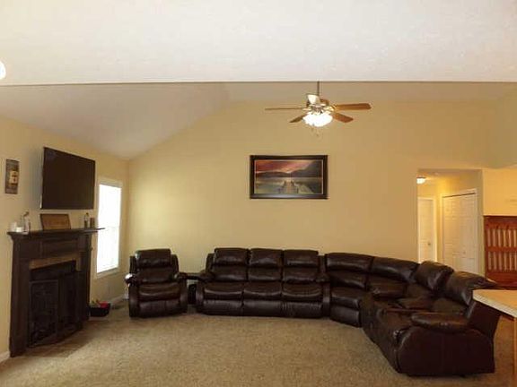 4th image of 1339 Whitt Ln