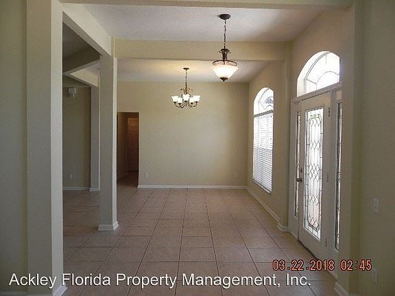 4th image of 2310 Meadow Oak Cir