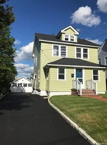 3 bed, 2.0 bath, 1500 sqft, $4,350 — Photo 1