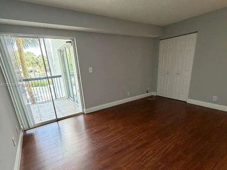 7610 Westwood Dr #122 — Photo 26