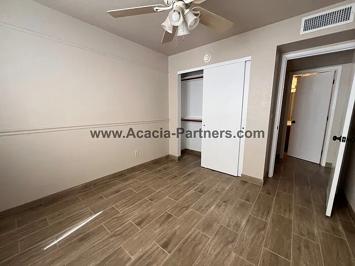 426 S Ridgefield Ave — Photo 14