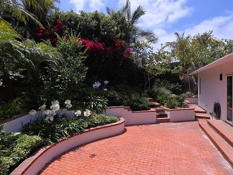7920 Avenida Alamar — Photo 31