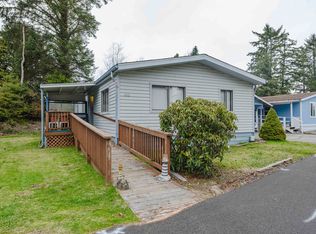 460 Shorepines Ave, Coos Bay, OR 97420