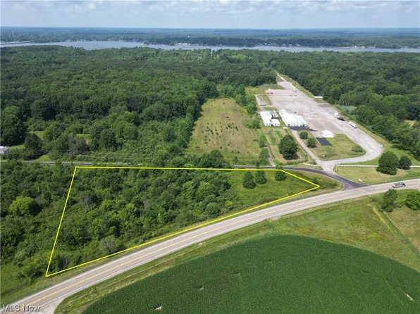 Pricetown 999 Rd, Diamond, OH 44412