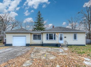 8437 Nicollet Ave S, Bloomington, MN 55420