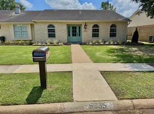 5935 Meadow Way, Beaumont, TX 77707