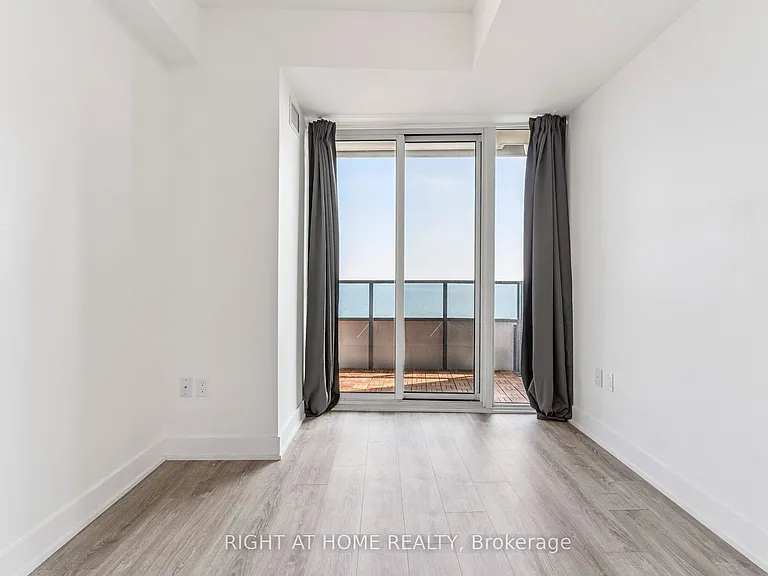 20 Shore Breeze Dr #1409 — Photo 28