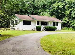 12126 Monterey Rd, Ruther Glen, VA 22546