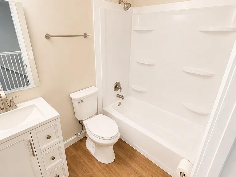 106 Lake Point Dr — Photo 17