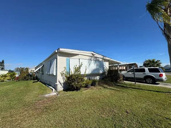 934 Thrush Circle, Barefoot Bay, FL 32976