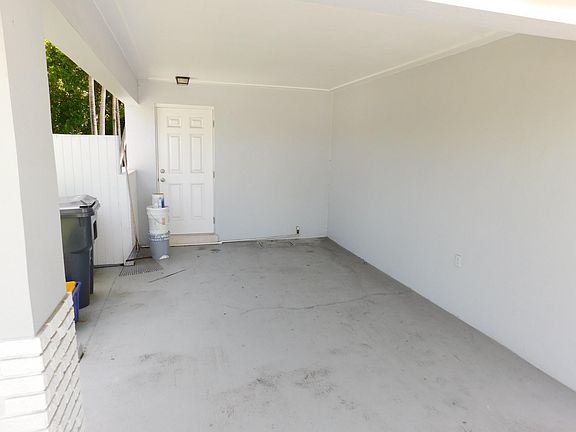 3rd image of 2064 Bimini Dr