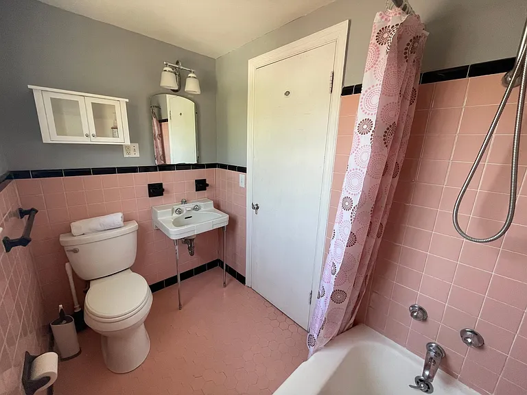 501 Fairlawn Rd — Photo 22