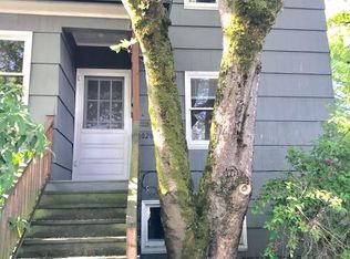 1028 SE Sherman St, Portland, OR 97214