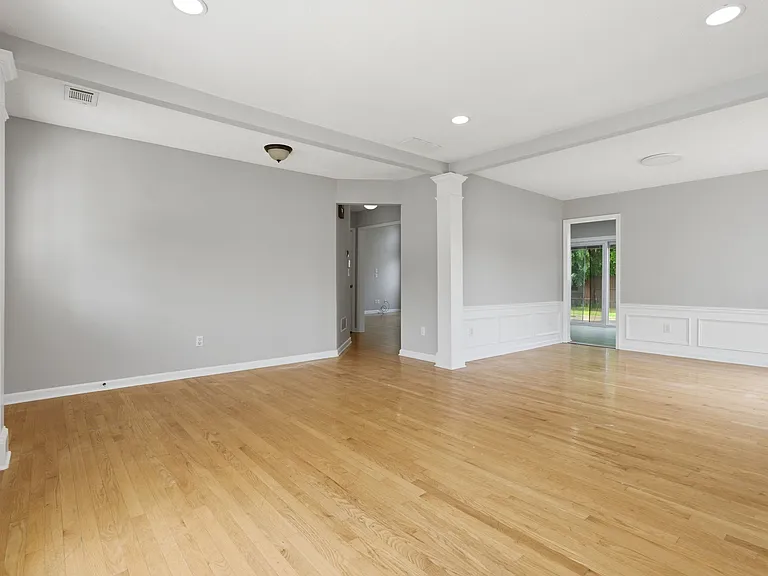 2533 Boxbourne Ct SE — Photo 31