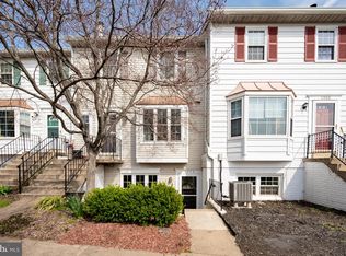 13770 Flowing Brook Ct, Chantilly, VA 20151