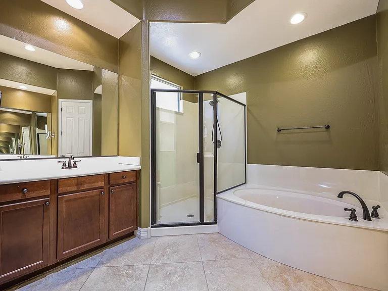 14214 W Harvard St — Photo 38