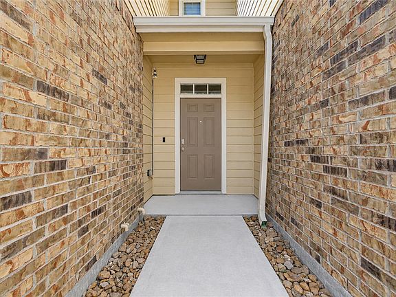 3rd image of 17021 Wilthorne Gardens Ct