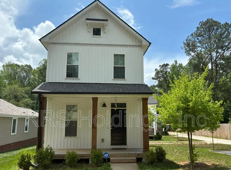 1420 Maplewood Dr #C