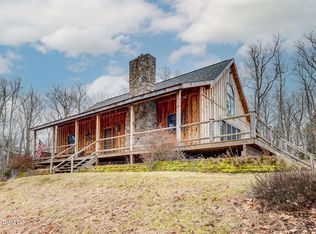 15 Springbrook Rd, Honesdale, PA 18443