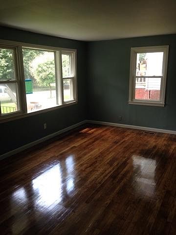 1st image of 243 E Anderson Ave