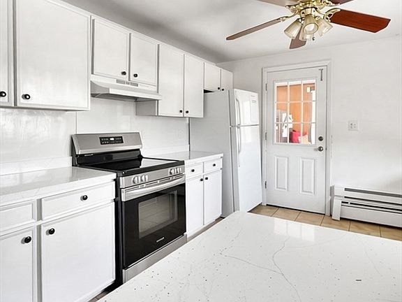 3rd image of 24 Woodland St