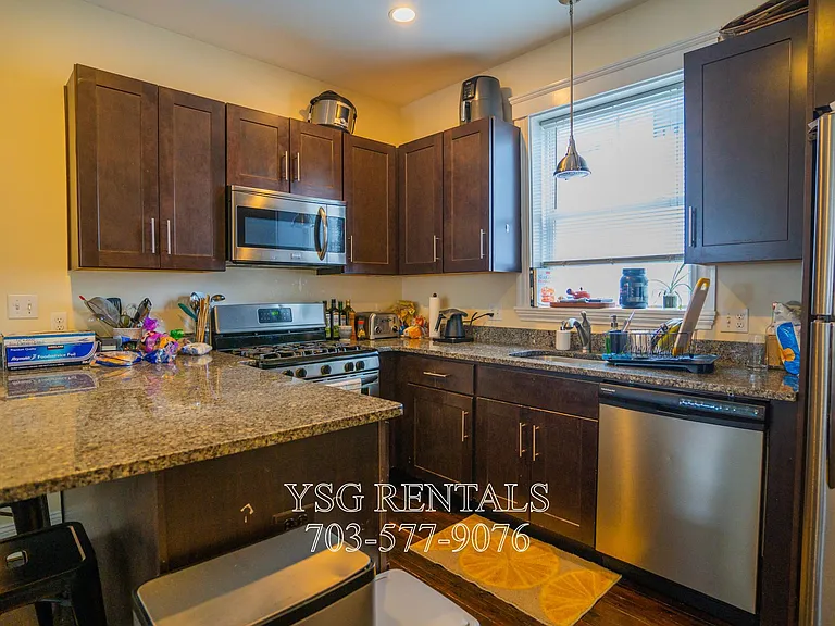 36 Sumner St #1 — Photo 14