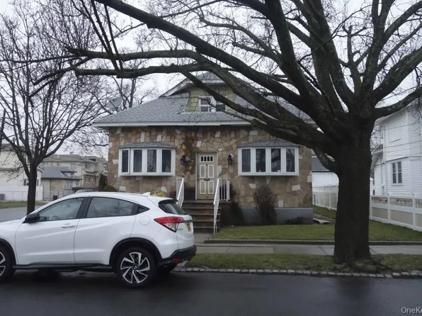 22023 137th Avenue, Springfield Gardens, NY 11413