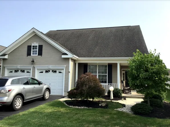 12 Pine Hill Ct, Dayton, NJ 08810