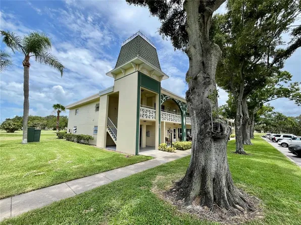 2400 Franciscan Dr APT 28, Clearwater, FL 33763