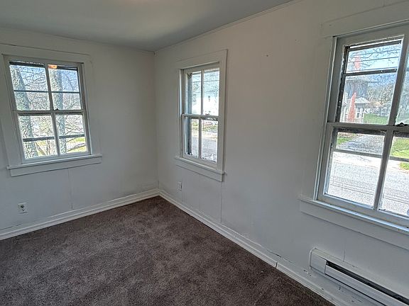 2nd image of 938 Union St