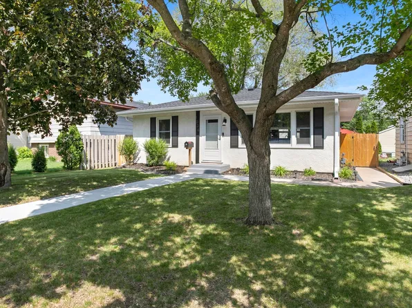 1036 Washington Memorial Dr, Saint Cloud, MN 56301