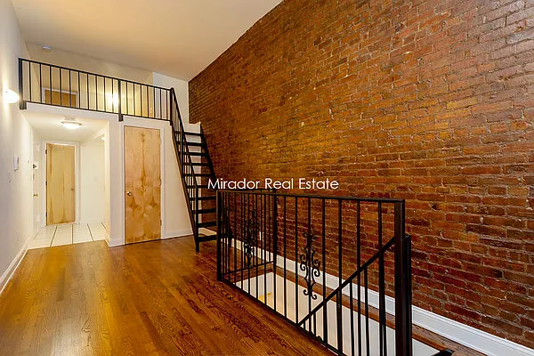 Rented by Mirador Real Estate | media 2