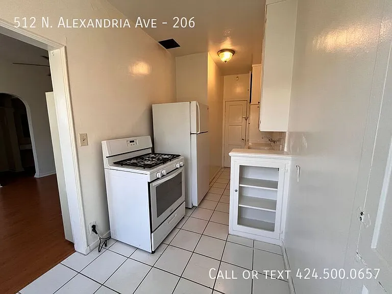 512 N Alexandria Ave #206 — Photo 6