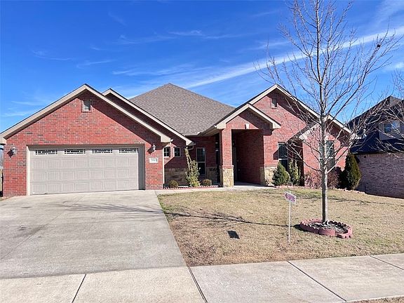 3rd image of 3503 SW Brittany Rd