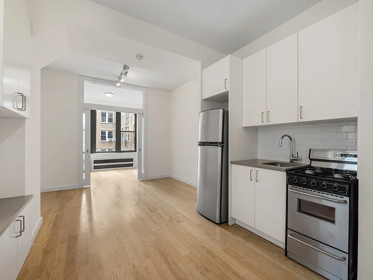 308 W 82nd St #9B — Photo 1