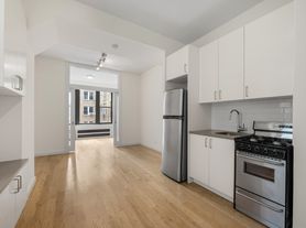 308 W 82nd St