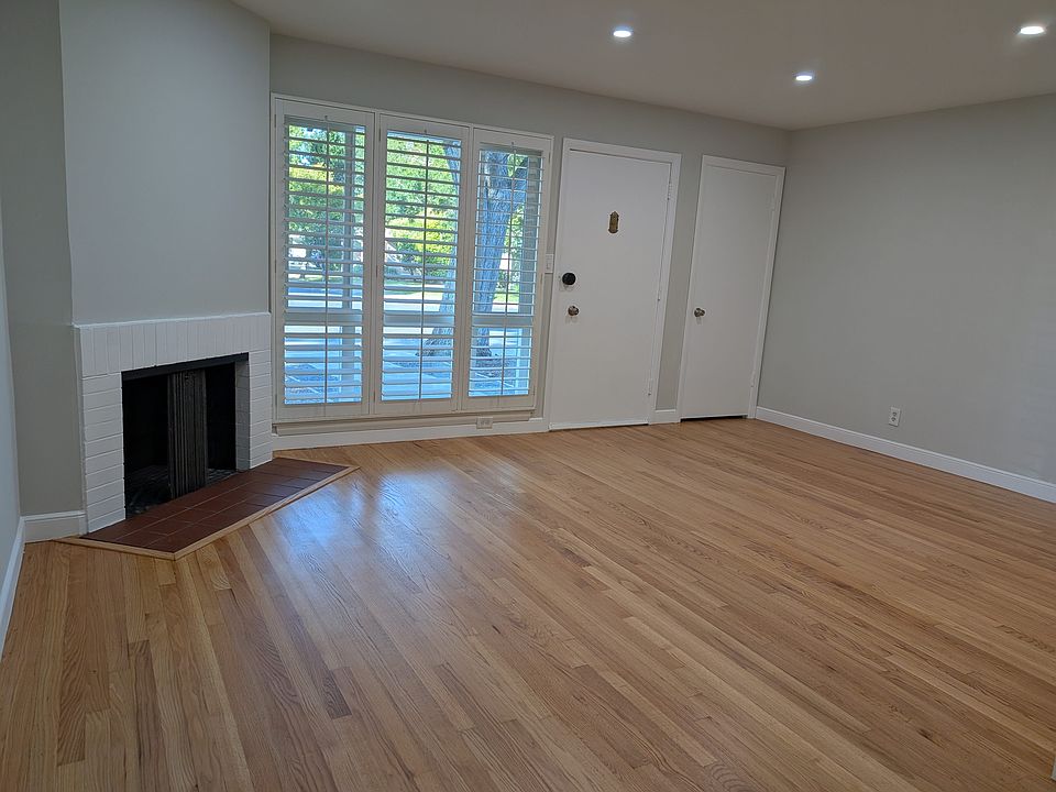 1st image of 443 Laurel St