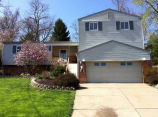 16 Perity Ln, Pittsburgh, PA