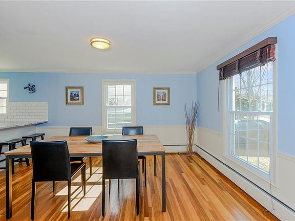 3rd image of 212 Wilson Ave
