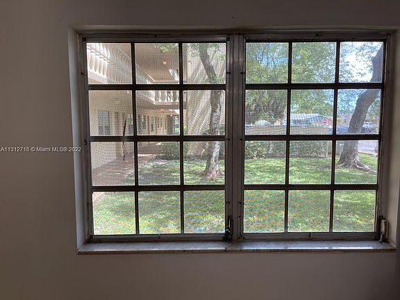 5th image of 900 Tallwood Ave APT 101