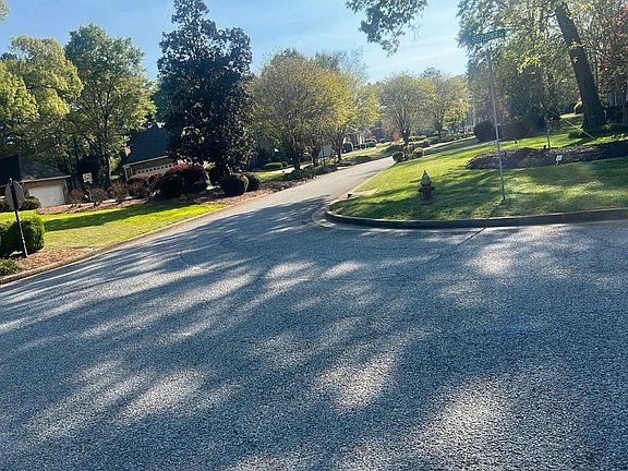 5th image of 225 Steeplechase Run