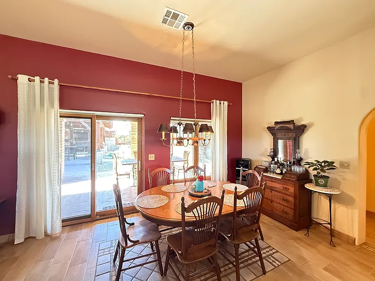 2105 W Gold Dust Ln — Photo 5