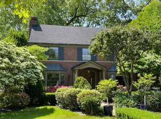 25 Oxford Blvd, Pleasant Ridge, MI 48069