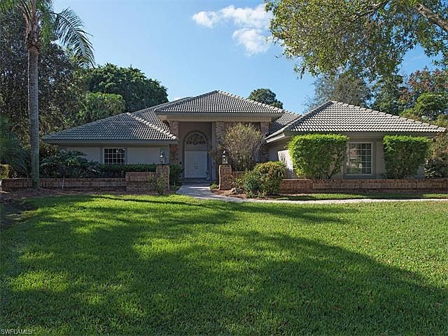 1st image of 3845 Woodlake Dr