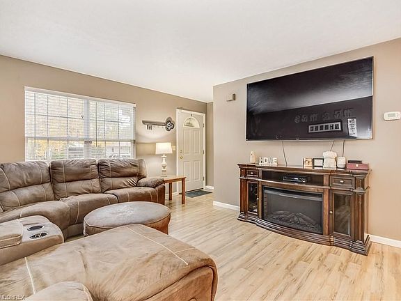 2nd image of 3105 Don Dr